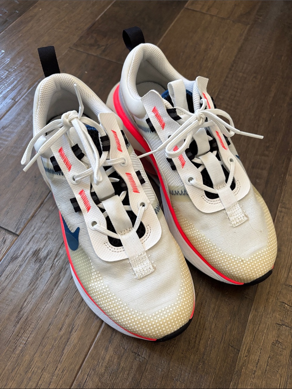Nike Girls’  Air Max Sneakers Size 7Y EUC